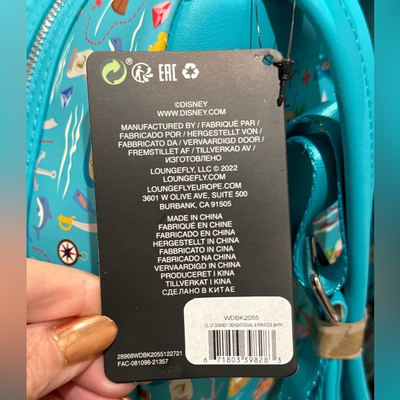 Loungefly Disney Backpack Pirates of the Caribbean NWT - Picture 8 of 13